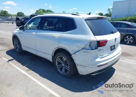 2019 Volkswagen Tiguan 2.0T Se/2.0T Sel/2.0T Sel R-Line/2.0T Sel R-Line Black z USA, uszkodzony, nr VIN 3VV2B7AX8KM017041